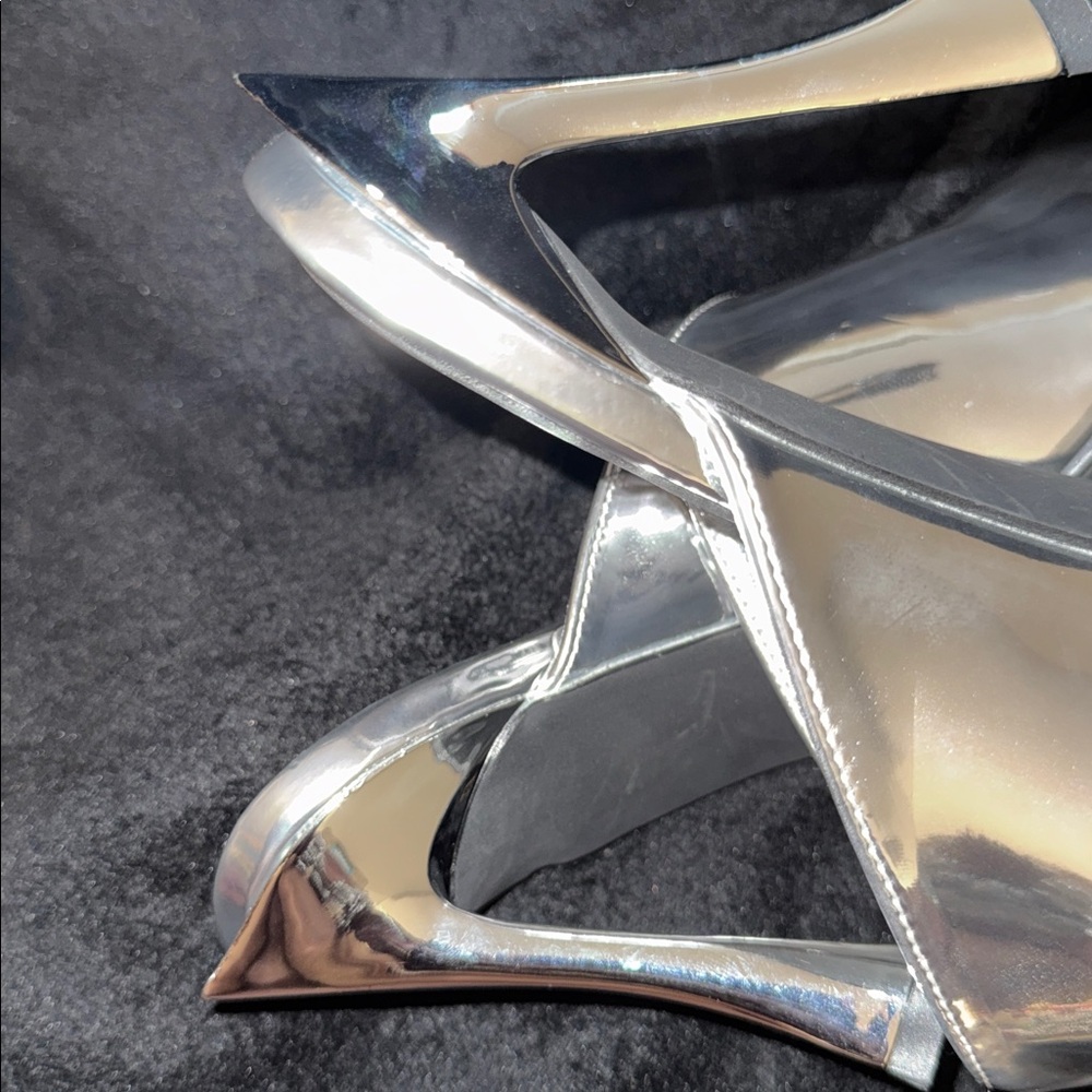 Cape Robbin Metallic Silver Lamb Statement Pointed Toe Mule Heels Sz 8.5 - Picture 17 of 17